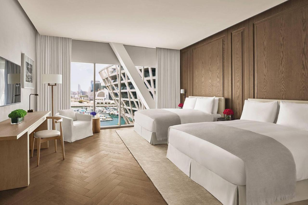 The Abu Dhabi Edition Eksteriør bilde A guest room