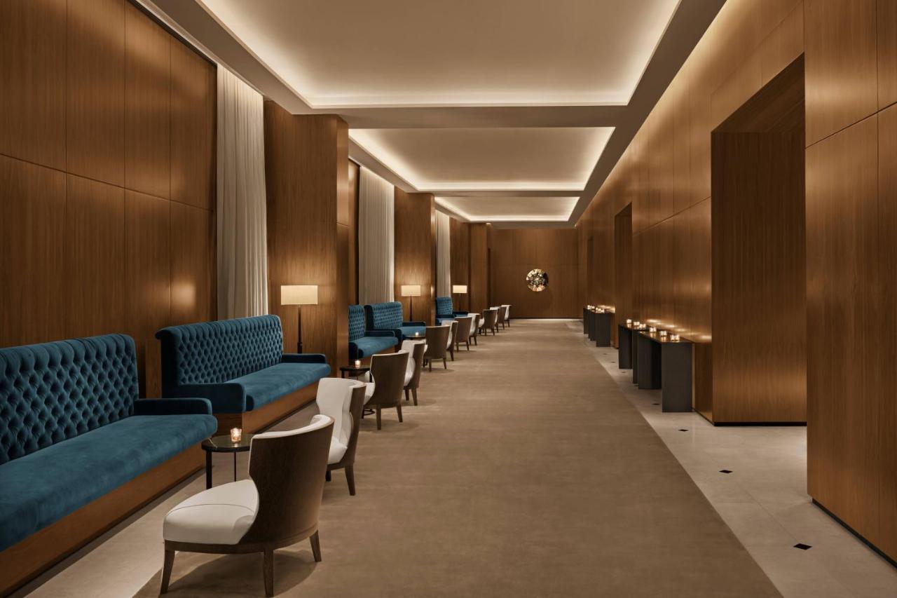 The Abu Dhabi Edition Eksteriør bilde The interior of the lounge