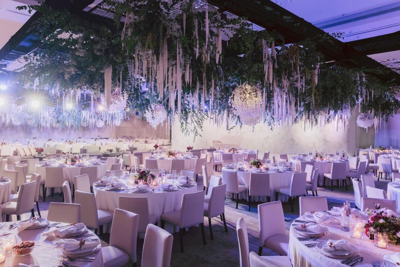 The Abu Dhabi Edition Eksteriør bilde The ballroom at the Four Seasons Hotel