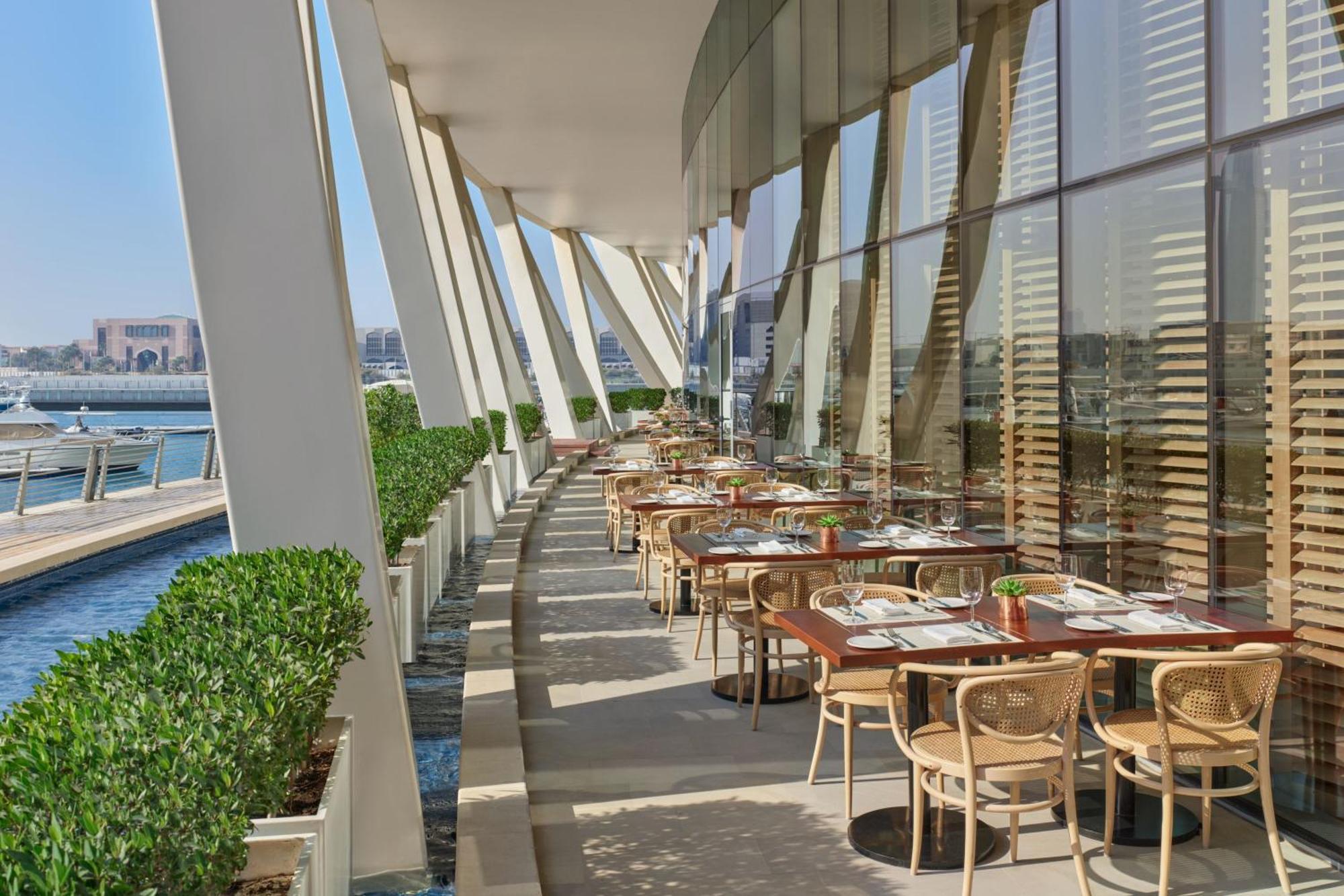 The Abu Dhabi Edition Eksteriør bilde The Terrace